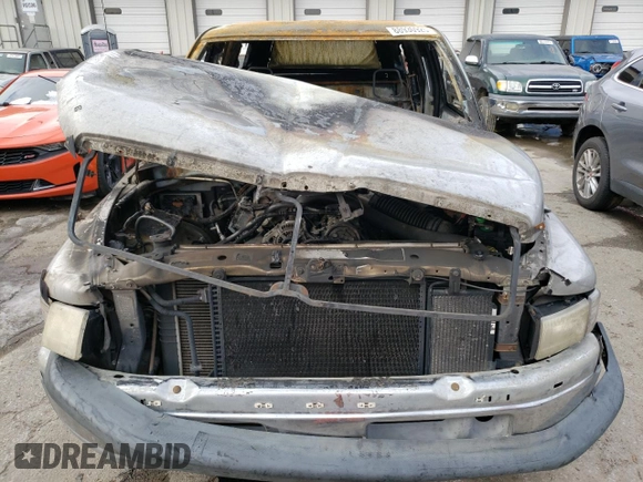1998 Dodge 2500 z VIN 1B7KC23W1WJ160340, wystawiony jako Copart lot #88930925 z przebiegiem Nie podano mil oraz Szkoda całkowita • Salvage title. Historia ofert i sprzedaży dostępna na DreamBid. Obrazek 5.