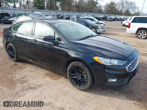 2020 Ford Fusion SE with VIN 3FA6P0HD9LR227405, listed as a IAAI auction lot 41724391 with 51,575 mi miles. Bid and sale history available at carsss.com. Image 1.