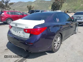 2016 Infiniti Q50 3.0t Premium with VIN JN1EV7AP5GM304586, listed as a IAAI auction lot 41841233 with 103,051 mi miles. Bid and sale history available at carsss.com. Image 4.