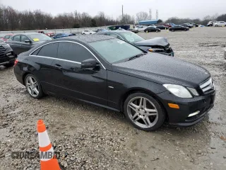 2012 Mercedes-Benz E 550 with VIN WDDKJ7DB3CF149584, listed as a Copart auction lot 44063635 with 172,435 mi miles and Salvage Title. Bid and sale history available at DreamBid. Image 4.
