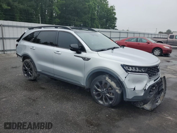 2021 Kia Sorento EX with VIN 5XYRHDLF9MG071527, listed as a Copart auction lot 58660985 with 111,057 mi miles and Clean title. Bid and sale history available at DreamBid. Image 4.
