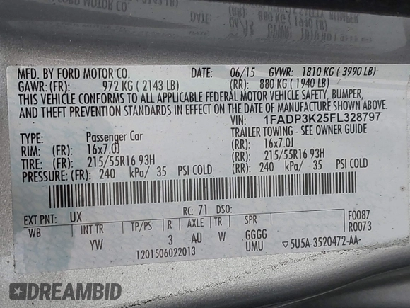 2015 Ford Focus SE with VIN 1FADP3K25FL328797, listed as a IAAI auction lot 41328404 with 72,368 mi miles. Bid and sale history available at carsss.com. Image 9.