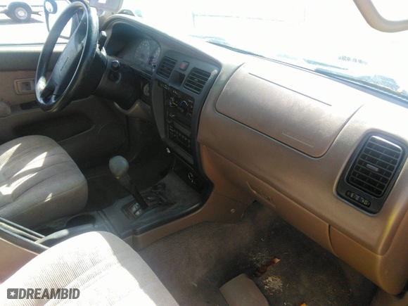 2000 Toyota 4Runner with VIN JT3GM84R0Y0061827, listed as a IAAI auction lot 41767033 with 237,007 mi miles. Bid and sale history available at carsss.com. Image 5.
