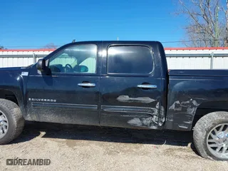 2009 Chevrolet Silverado 1500 LS with VIN 3GCEC13C69G222754, listed as a IAAI auction lot 41629544 with 195,186 mi miles. Bid and sale history available at carsss.com. Image 14.