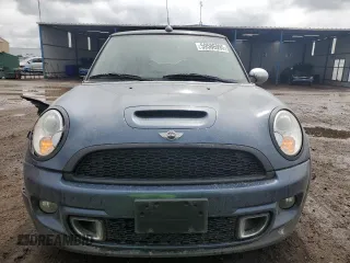 2011 MINI Convertible S z VIN WMWZP3C52BTX84305, wystawiony jako Copart lot #59586995 z przebiegiem 36 217 mil mil oraz Szkoda całkowita • Salvage title. Historia ofert i sprzedaży dostępna na DreamBid. Obrazek 5.