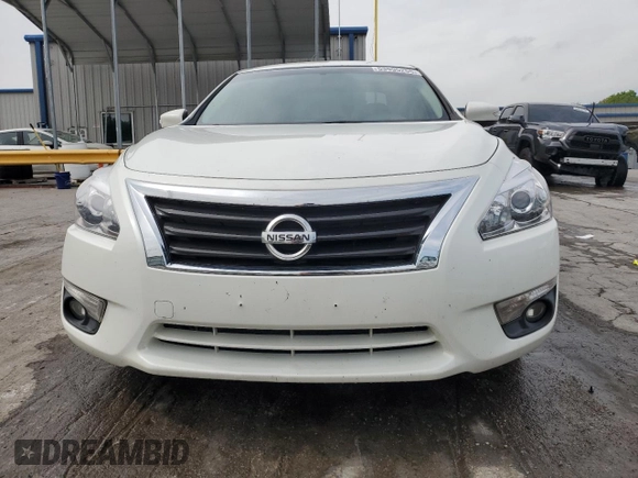 2013 Nissan Altima SV z VIN 1N4BL3AP8DN581923, wystawiony jako Copart lot #53995255 z przebiegiem 191 538 mil mil oraz Szkoda całkowita • Salvage title. Historia ofert i sprzedaży dostępna na DreamBid. Obrazek 5.