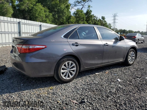 2015 Toyota Camry XLE with VIN 4T1BF1FKXFU899517, listed as a Copart auction lot 56001835 with 124,675 mi miles and Salvage Title. Bid and sale history available at DreamBid. Image 3.