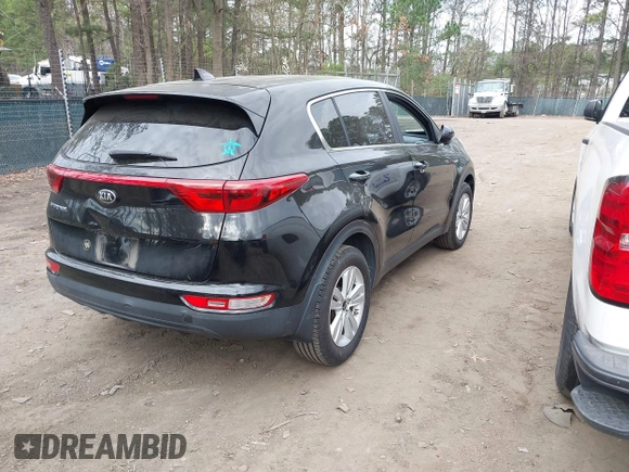 2017 Kia Sportage LX z VIN KNDPMCAC0H7131963, wystawiony jako IAAI lot #41872442 z przebiegiem 90 778 mil mil oraz . Historia ofert i sprzedaży dostępna na DreamBid. Obrazek 4.