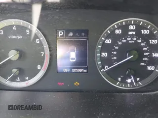 2015 Hyundai Sonata SE z VIN 5NPE24AF2FH005030, wystawiony jako IAAI lot #42375598 z przebiegiem 205 991 mil mil oraz . Historia ofert i sprzedaży dostępna na DreamBid. Obrazek 7.