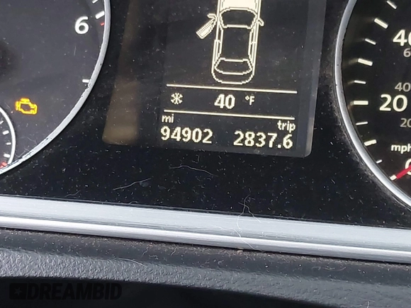 2014 Volkswagen CC R-Line with VIN WVWBN7ANXEE521055, listed as a IAAI auction lot 41197539 with 94,902 mi miles. Bid and sale history available at carsss.com. Image 15.