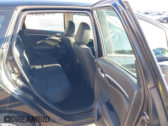 2019 Honda Fit LX with VIN 3HGGK5H46KM735161, listed as a IAAI auction lot 41338424 with 59,260 mi miles. Bid and sale history available at carsss.com. Image 8.