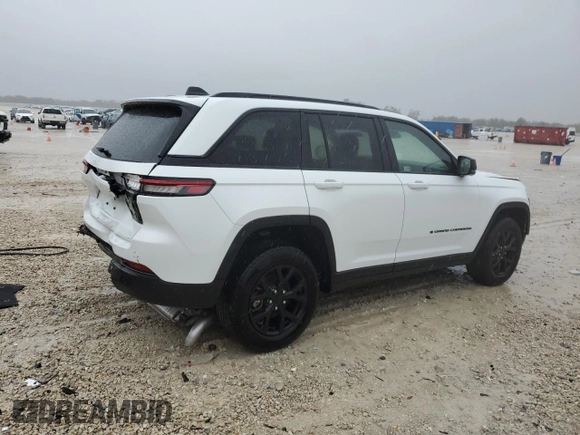 2024 Jeep Grand Cherokee Altitude with VIN 1C4RJGAG0R8546529, listed as a Copart auction lot 41863845 with 20,096 mi miles and Salvage title. Bid and sale history available at DreamBid. Image 3.