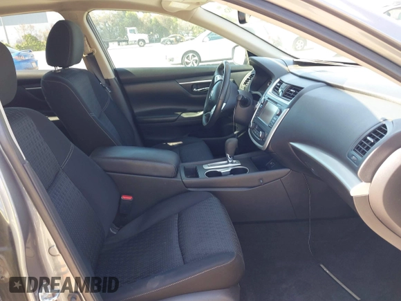 2016 Nissan Altima SR with VIN 1N4AL3AP3GC241302, listed as a IAAI auction lot 41889826 with 75,431 mi miles and . Bid and sale history available at DreamBid. Image 5.