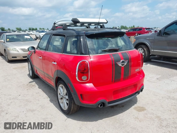 2011 MINI Countryman S z VIN WMWZC5C52BWL53856, wystawiony jako IAAI lot #42368316 z przebiegiem 107 318 mil mil oraz . Historia ofert i sprzedaży dostępna na DreamBid. Obrazek 3.