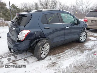 2018 Chevrolet Trax Premier with VIN 3GNCJRSB2JL267942, listed as a IAAI auction lot 41190953 with 39,918 mi miles. Bid and sale history available at carsss.com. Image 4.