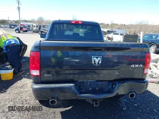 2015 Ram 1500 Tradesman z VIN 1C6RR7FT2FS615788, wystawiony jako IAAI lot #41804216 z przebiegiem 125 020 mil mil oraz . Historia ofert i sprzedaży dostępna na DreamBid. Obrazek 16.