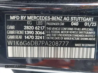 2023 Mercedes-Benz S 500 z VIN W1K6G6DB7PA208777, wystawiony jako Copart lot #51942145 z przebiegiem 93 158 mil mil oraz Szkody całkowita. Historia ofert i sprzedaży dostępna na DreamBid. Obrazek 13.