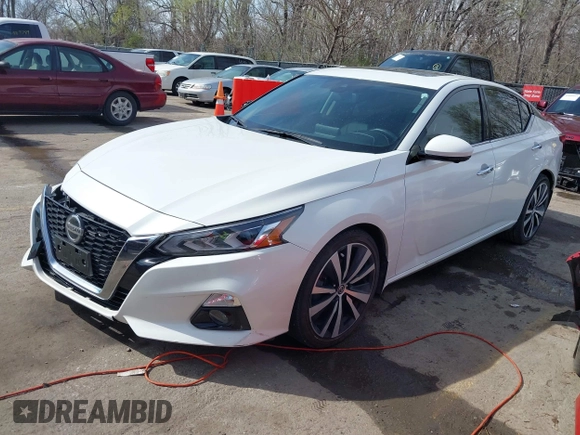 2020 Nissan Altima Platinum with VIN 1N4BL4FV8LN302630, listed as a IAAI auction lot 41844295 with 57,598 mi miles and . Bid and sale history available at carsss.com. Image 17.