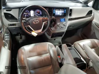 2016 Toyota Sienna Limited z VIN 5TDDK3DC2GS142603, wystawiony jako Copart lot #54013855 z przebiegiem 97 000 mil mil oraz Szkoda całkowita • Salvage title. Historia ofert i sprzedaży dostępna na DreamBid. Obrazek 8.