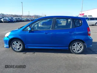 2008 Honda Fit Sport with VIN JHMGD37638S037038, listed as a IAAI auction lot 41019917 with 216,242 mi miles. Bid and sale history available at carsss.com. Image 14.