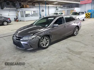 2017 Toyota Camry XLE z VIN 4T1BF1FK1HU721157, wystawiony jako Copart lot #55772635 z przebiegiem 178 665 mil mil oraz Szkoda całkowita • Salvage title. Historia ofert i sprzedaży dostępna na DreamBid. Obrazek 1.