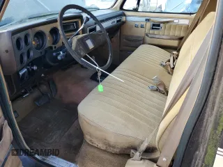 1987 GMC Suburban с VIN 1GKGV26K8HF511456, выставлен на аукционе Copart как лот 59530795 с пробегом 71 410 миль миль и Чистый • Clean title. История ставок и продаж доступна на DreamBid. Изображение 7.