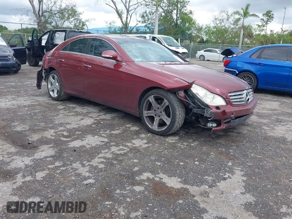 2006 Mercedes-Benz CLS-Class with VIN WDDDJ75X36A007143, listed as a IAAI auction lot 41989770 with 114,416 mi miles. Bid and sale history available at carsss.com. Image 1.