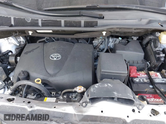 2018 Toyota Sienna XLE Auto Access Seat with VIN 5TDYZ3DC4JS941562, listed as a IAAI auction lot 41569858 with 76,439 mi miles. Bid and sale history available at carsss.com. Image 10.