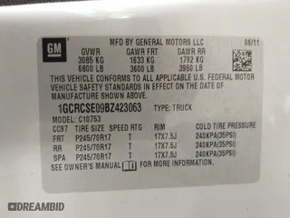 2011 Chevrolet Silverado 1500 LT with VIN 1GCRCSE09BZ423063, listed as a IAAI auction lot 41486593 with 390,292 mi miles. Bid and sale history available at carsss.com. Image 9.