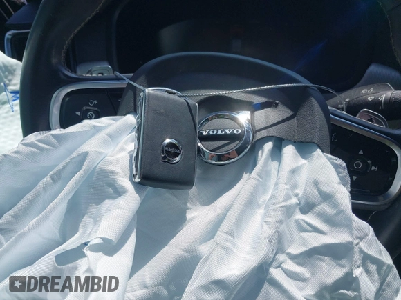 2020 Volvo S90 R-Design с VIN LVYA22MT7LP168513, выставлен на аукционе IAAI как лот 41978885 с пробегом 84 214 миль миль и . История ставок и продаж доступна на DreamBid. Изображение 11.