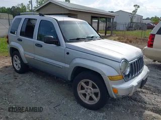 2006 Jeep Liberty Limited with VIN 1J4GL58K16W208218, listed as a IAAI auction lot 42121608 with 165,365 mi miles. Bid and sale history available at carsss.com. Image 1.