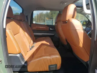 2021 Toyota Tundra Platinum z VIN 5TFAY5F10MX035676, wystawiony jako Copart lot #73296214 z przebiegiem Nie podano mil oraz Szkoda całkowita • Salvage title. Historia ofert i sprzedaży dostępna na DreamBid. Obrazek 10.