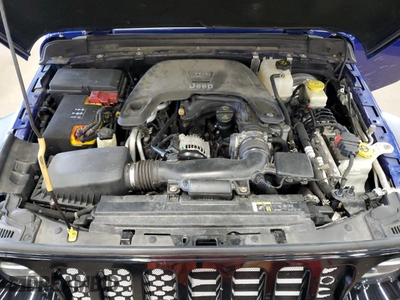 2020 Jeep Wrangler Unlimited Sport Altitude with VIN 1C4HJXDG3LW174064, listed as a Copart auction lot 63650625 with 209,226 mi miles and Clean title. Bid and sale history available at DreamBid. Image 12.