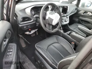 2023 Chrysler Pacifica Limited with VIN 2C4RC3GG4PR570425, listed as a Copart auction lot 86352374 with Not provided miles and Salvage title. Bid and sale history available at DreamBid. Image 8.