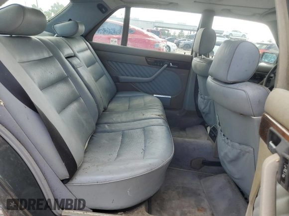 1990 Mercedes-Benz 560 with VIN WDBCA39E1LA513149, listed as a Copart auction lot 65934914 with 181,961 mi miles and Clean Title. Bid and sale history available at DreamBid. Image 10.