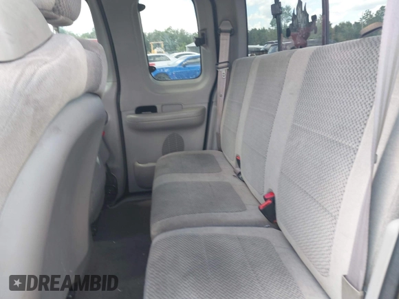 2001 Ford F-150 XL with VIN 1FTZX17291NB54615, listed as a IAAI auction lot 42661176 with 265,836 mi miles and . Bid and sale history available at DreamBid. Image 8.