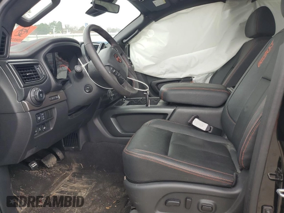 2024 Nissan Titan Pro-4X z VIN 1N6AA1ED3RN116454, wystawiony jako Copart lot #43611905 z przebiegiem 8 563 mil mil oraz Szkoda całkowita • Salvage title. Historia ofert i sprzedaży dostępna na DreamBid. Obrazek 7.