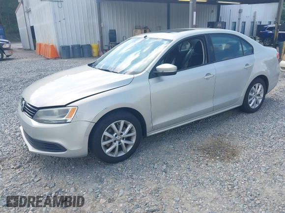 2011 Volkswagen Jetta Sedan SE w/Convenience & Sunroof PZEV with VIN 3VWDZ7AJ9BM360775, listed as a IAAI auction lot 42134100 with 183,012 mi miles. Bid and sale history available at carsss.com. Image 2.