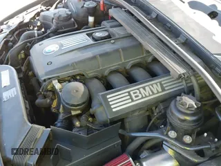 2011 BMW 3 Series 328i xDrive с VIN WBAKF5C50BE656391, выставлен на аукционе IAAI как лот 43355526 с пробегом 156 686 миль миль и . История ставок и продаж доступна на DreamBid. Изображение 19.