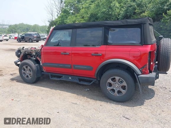 2023 Ford Bronco z VIN 1FMDE5BH8PLB24394, wystawiony jako IAAI lot #42449638 z przebiegiem 96 046 mil mil oraz . Historia ofert i sprzedaży dostępna na DreamBid. Obrazek 3.