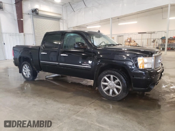 2010 GMC Sierra 1500 Denali z VIN 3GTRKXE28AG259921, wystawiony jako Copart lot #73592214 z przebiegiem 156 378 mil mil oraz Szkoda całkowita • Salvage title. Historia ofert i sprzedaży dostępna na DreamBid. Obrazek 4.