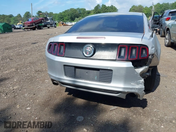 2013 Ford Mustang V6 with VIN 1ZVBP8AM5D5218722, listed as a IAAI auction lot 42728064 with 138,906 mi miles and . Bid and sale history available at DreamBid. Image 19.