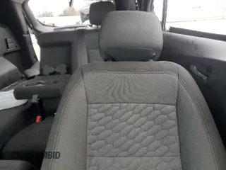2018 Chevrolet Equinox LT z VIN 3GNAXJEV6JS504130, wystawiony jako Copart lot #87847015 z przebiegiem Nie podano mil oraz Szkoda całkowita • Salvage title. Historia ofert i sprzedaży dostępna na DreamBid. Obrazek 10.