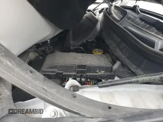 2020 Jeep Cherokee Latitude Plus z VIN 1C4PJLLBXLD552595, wystawiony jako Copart lot #48961565 z przebiegiem 56 801 mil mil oraz Szkoda całkowita • Salvage title. Historia ofert i sprzedaży dostępna na DreamBid. Obrazek 12.