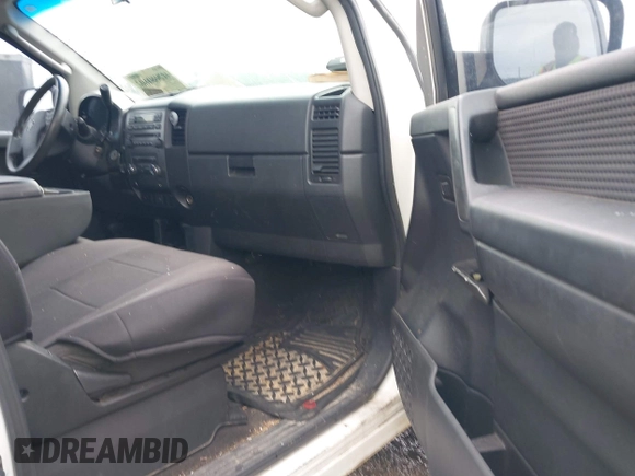 2008 Nissan Titan XE z VIN 1N6BA06C38N351875, wystawiony jako IAAI lot #42368486 z przebiegiem 174 337 mil mil oraz . Historia ofert i sprzedaży dostępna na DreamBid. Obrazek 5.