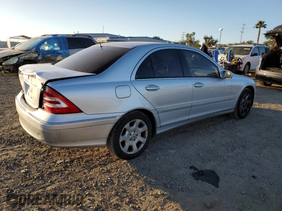 2006 Mercedes-Benz C 230 Sport с VIN WDBRF56H06F728986, выставлен на аукционе Copart как лот 44363785 с пробегом 75 321 миль миль и Списание • Salvage title. История ставок и продаж доступна на DreamBid. Изображение 3.