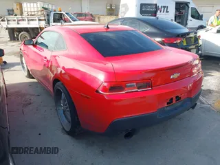 2014 Chevrolet Camaro LT z VIN 2G1FB1E37E9269938, wystawiony jako IAAI lot #42338444 z przebiegiem 181 333 mil mil oraz . Historia ofert i sprzedaży dostępna na DreamBid. Obrazek 3.