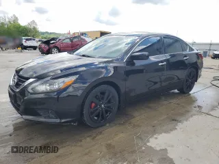 2017 Nissan Altima S z VIN 1N4AL3AP4HC235462, wystawiony jako Copart lot #56095835 z przebiegiem 105 118 mil mil oraz Szkoda całkowita • Salvage title. Historia ofert i sprzedaży dostępna na DreamBid. Obrazek 1.