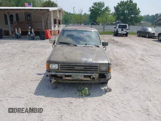 1988 Toyota Pickup with VIN JT4RN50R4J5146510, listed as a IAAI auction lot 42092308 with 288,420 mi miles and . Bid and sale history available at DreamBid. Image 6.