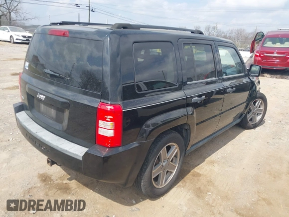 2007 Jeep Patriot Sport with VIN 1J8FF28W97D267050, listed as a IAAI auction lot 41793288 with 132,743 mi miles and . Bid and sale history available at DreamBid. Image 4.